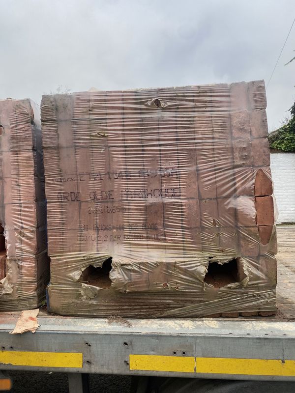 Wienerberger Olde Horsham Stock  Facing Brick (500 Per Pack)