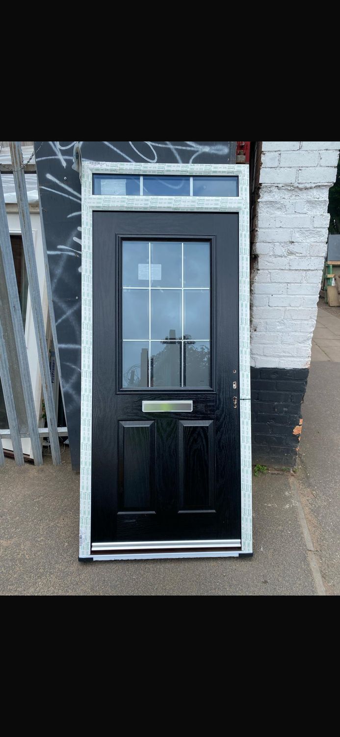Composite Front Door (1100 x 2100)
