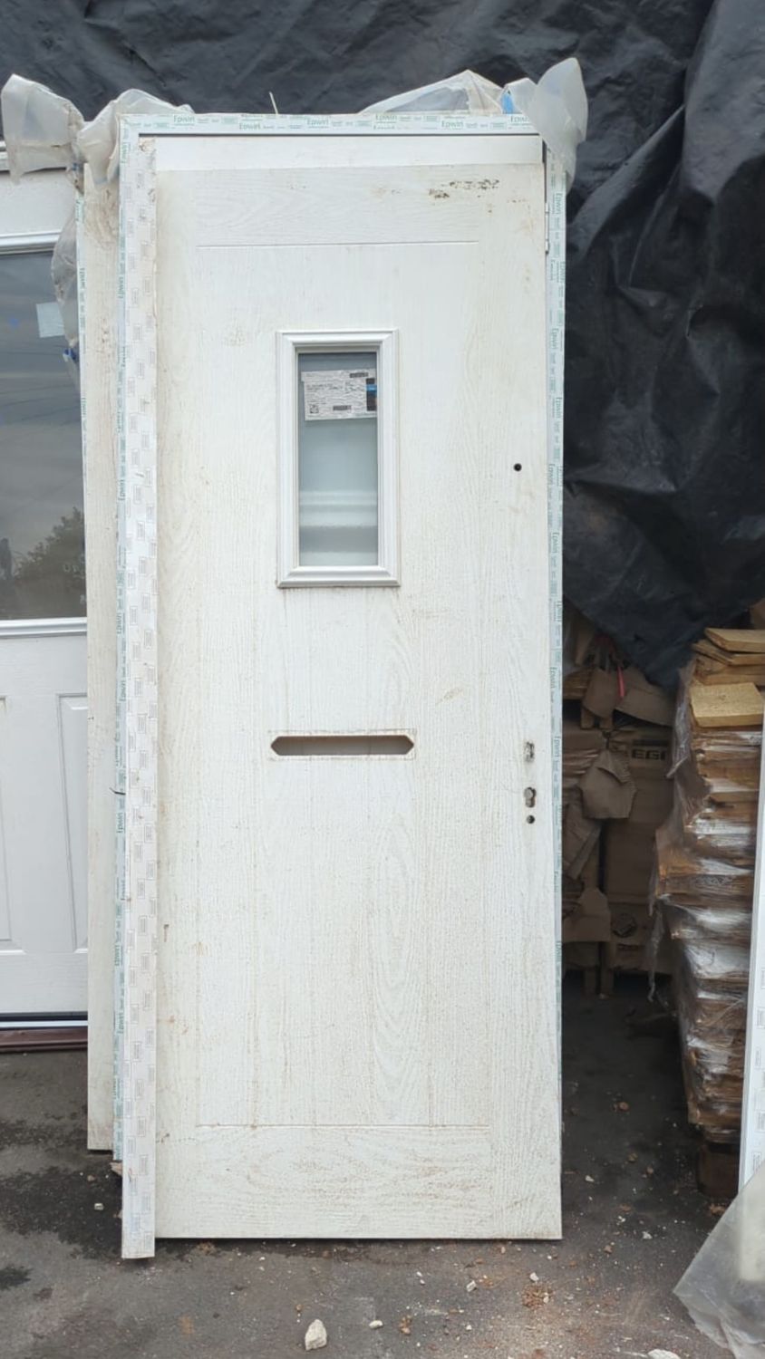 White External Door No Frame (845 x 2165)