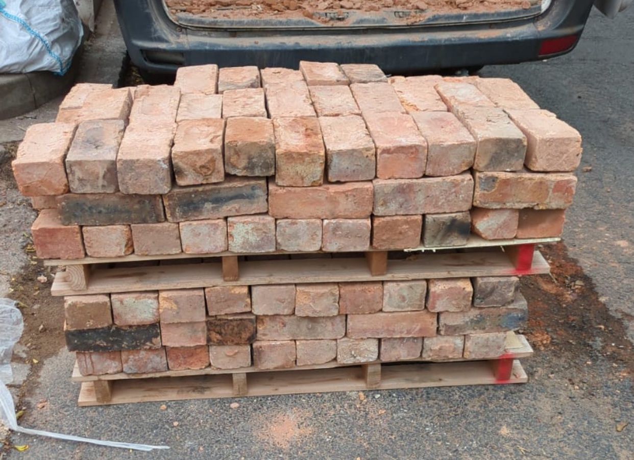 Reclaimed Brick (Single)