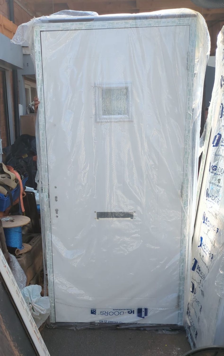 Composite Door White (1000 x 2100)