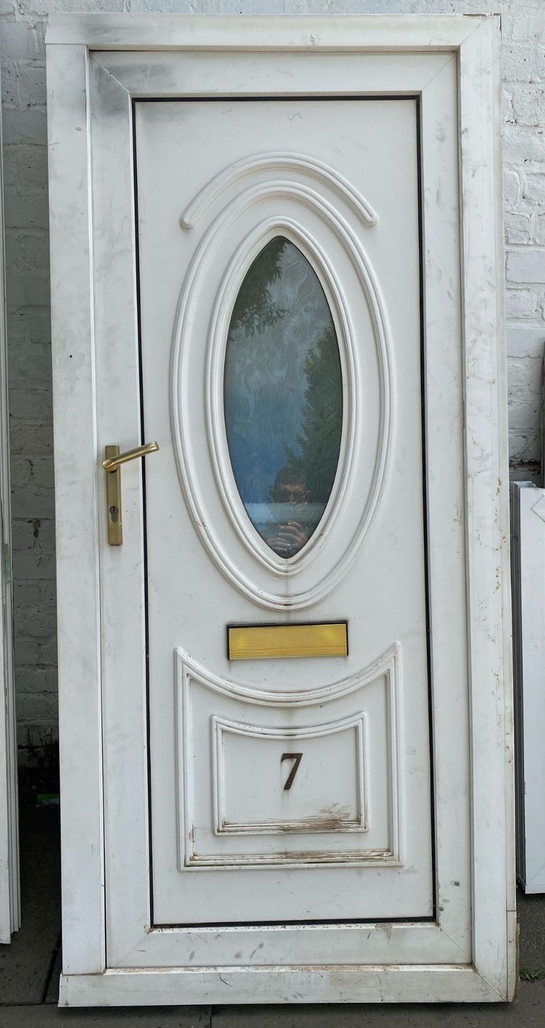 uPVC Front Door Oval Glass White (940 x 2035)
