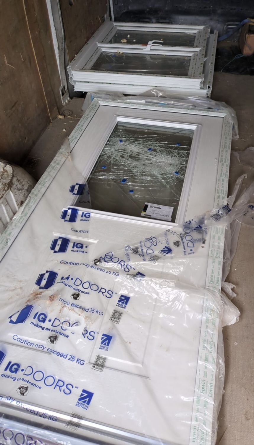 White Composite Door Smashed Glass  (1000 x 2110)