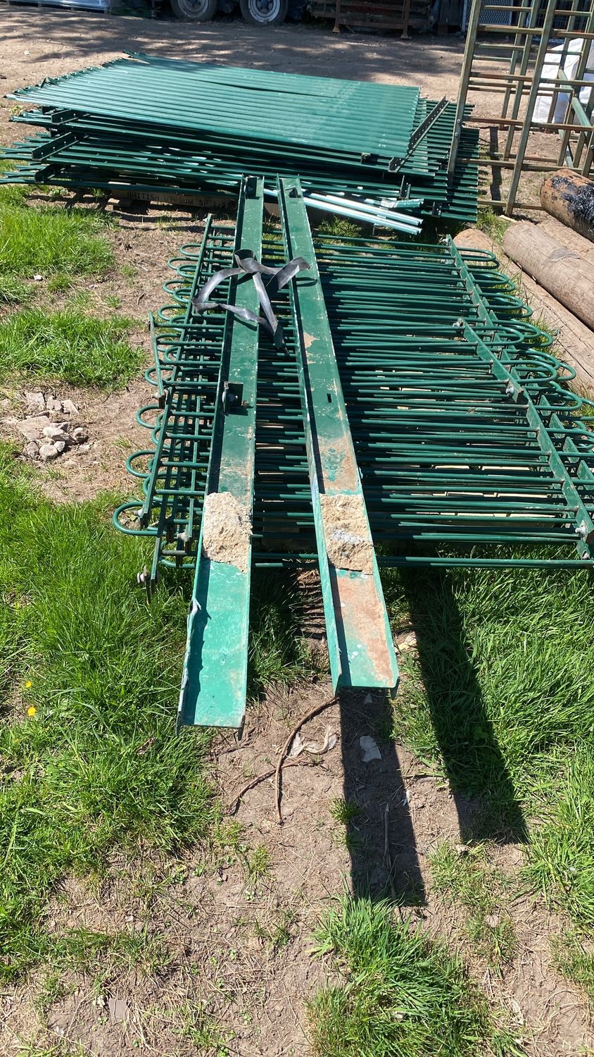 Palisade Fence Post (3.1m x 4&quot;)