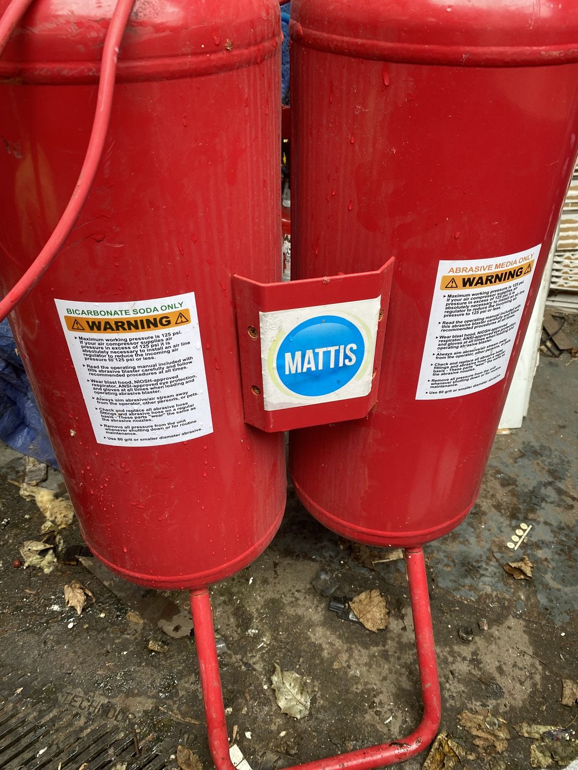 Mattis Dual Soda &amp; Abrasive Media Blaster