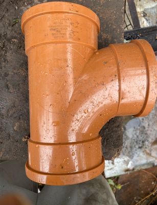 UG423 - Underground Drainage 110mm 87.5° Equal Junction Triple Socket