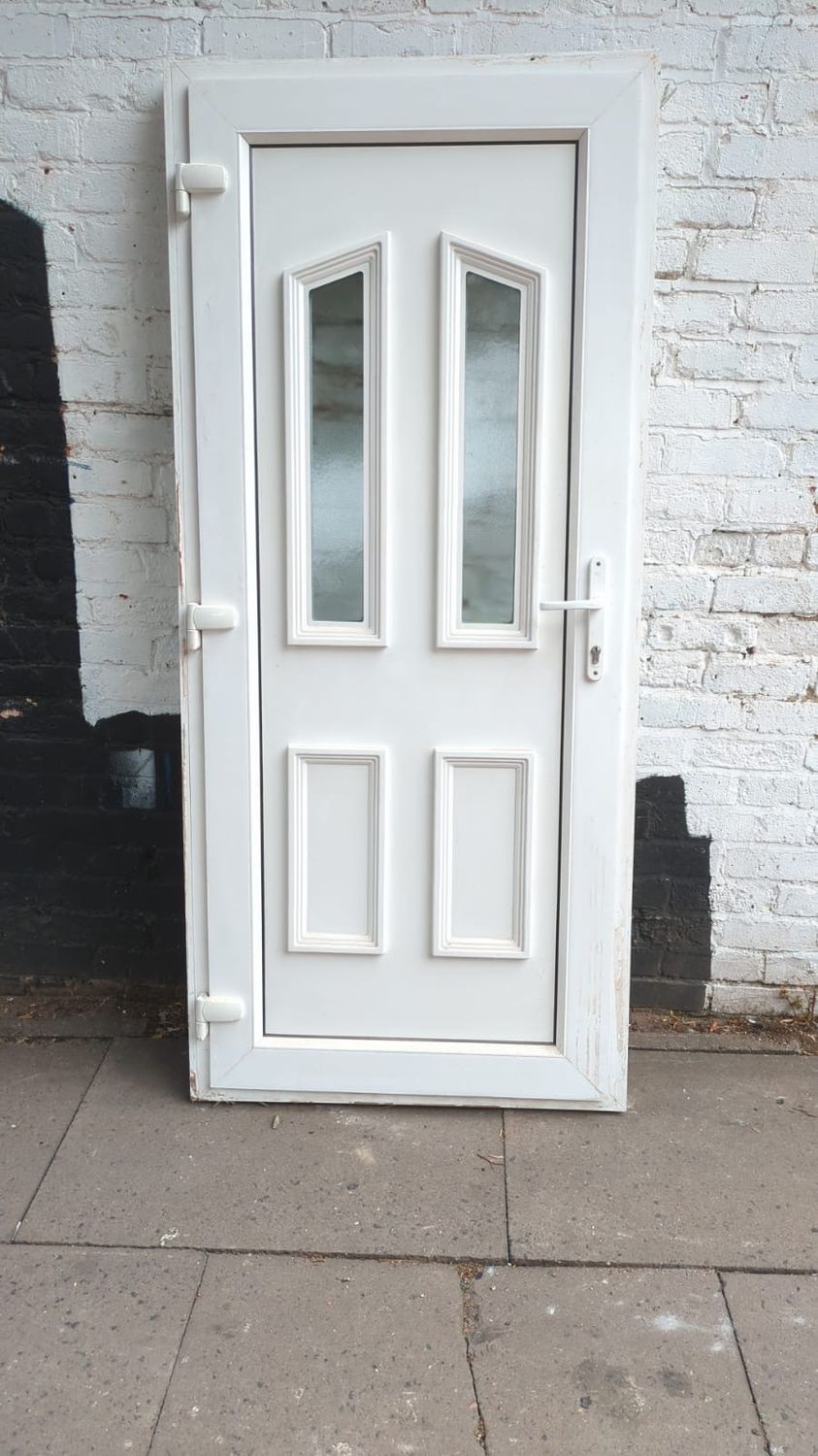Upvc Front Door with glass (915 x 2060)