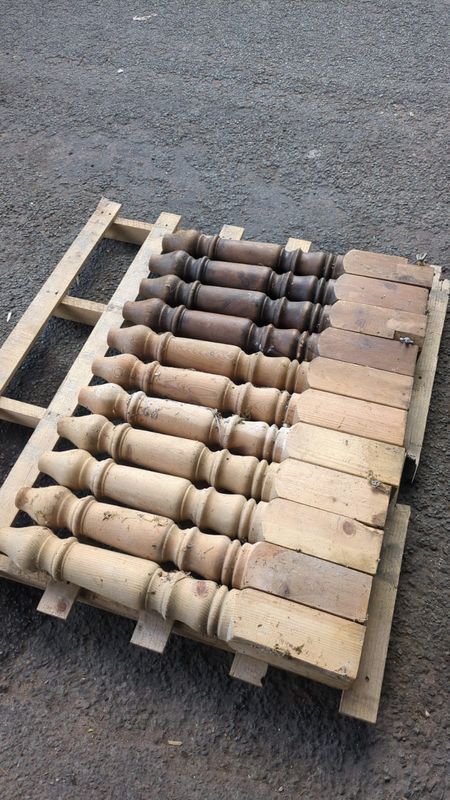 Newel Post Wood Turned (90mm x 740mm)