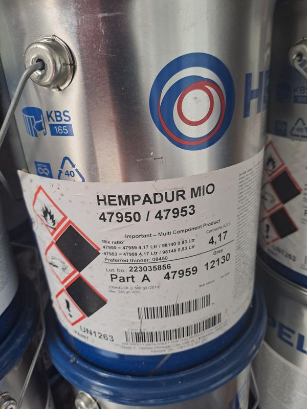 Hempadur MIO 47950/47953 (Part A) Contains - 4,17 Litres Grey