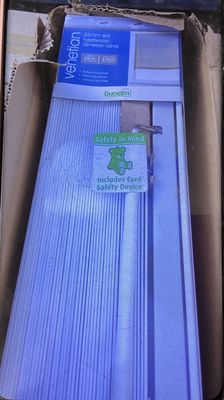 Hardwood Mini Blind White 900 mm