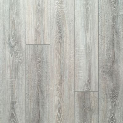 Laminate Flooring Wyre Oak Woodland (1292 x 193mm 8mm 1.99m2)