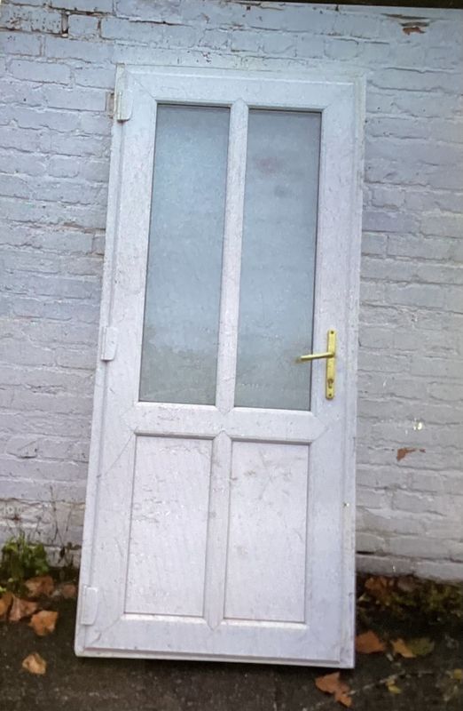 White Upvc Door Frosted Glass (895 x 2050)