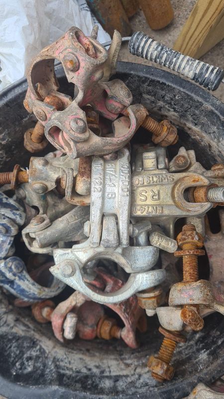 Scaffolding Clamps and Couplers