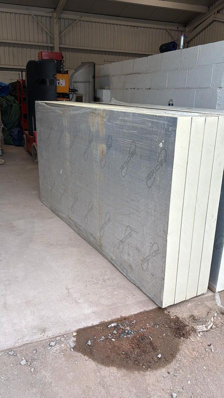 100mm PIR  Insulation Board (1200 x 2400mm)