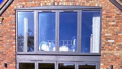 Grey Window  With 2 Side Panels 3326 x 1680