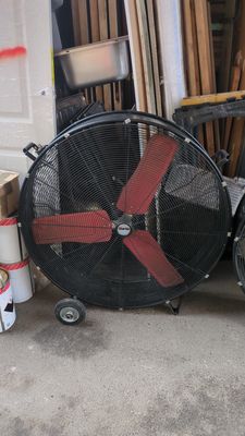 Instrustrial Fan Black 38 " Clarke Air