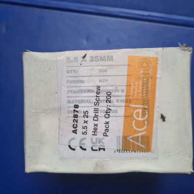 5.5 x 25mm Hex Drill Screws x 200