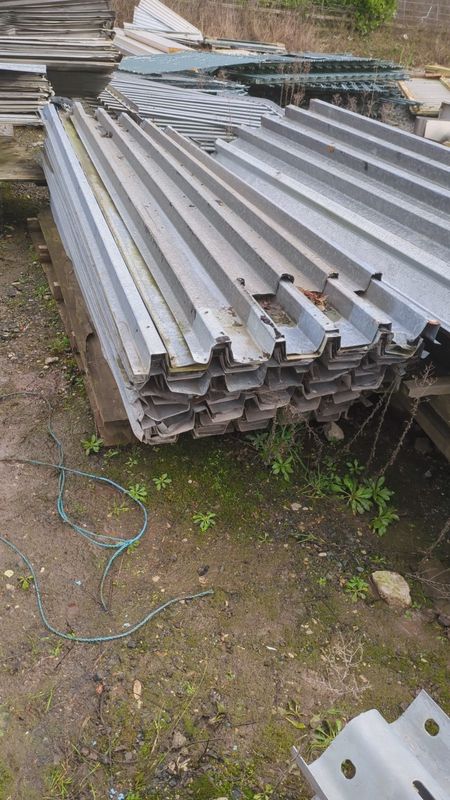 Corrugated 800 x 3050 60mm pitch 150mm p2p