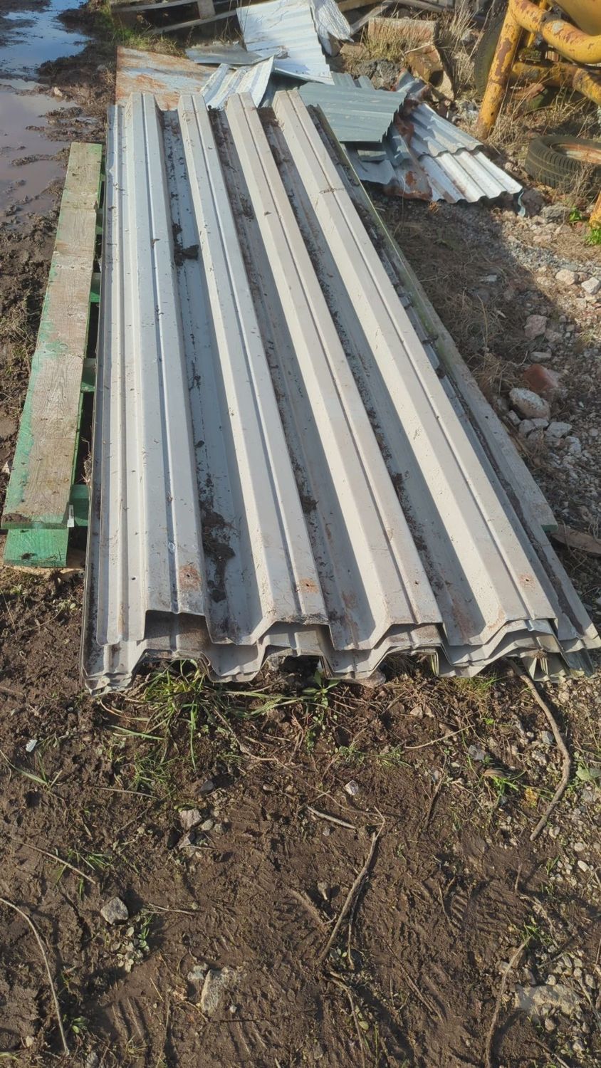 Corrugated 890 x 2950 20mm pitch 130mm p2p