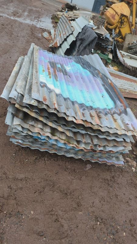 Corrugated 1010 x 1830