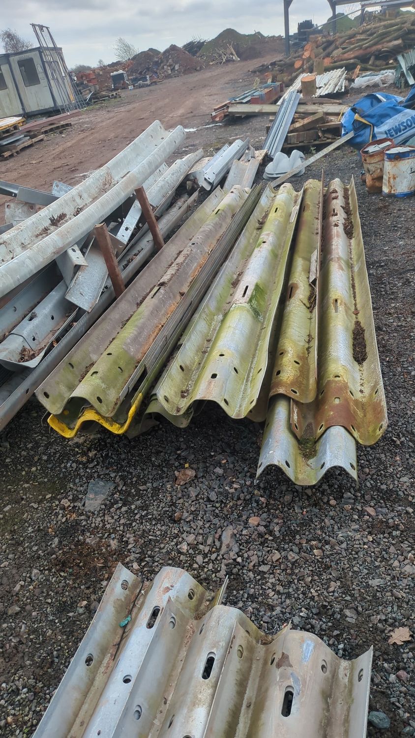 Crash Barrier Joblot (63 Items)