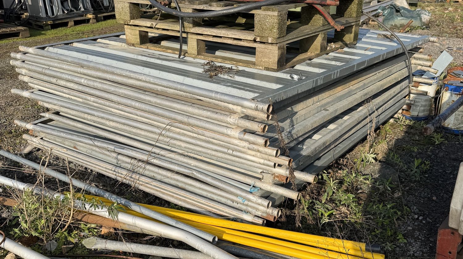 2.4m High Steel Hoarding Panels