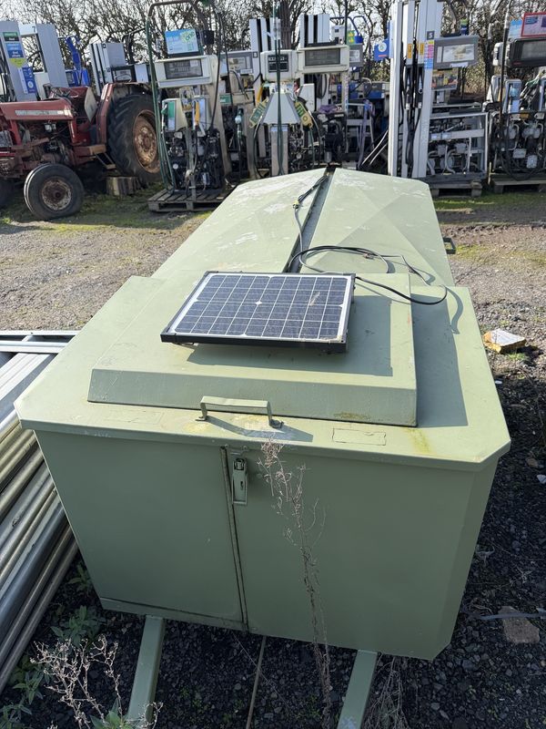 Small Camping/Storage Trailer Green