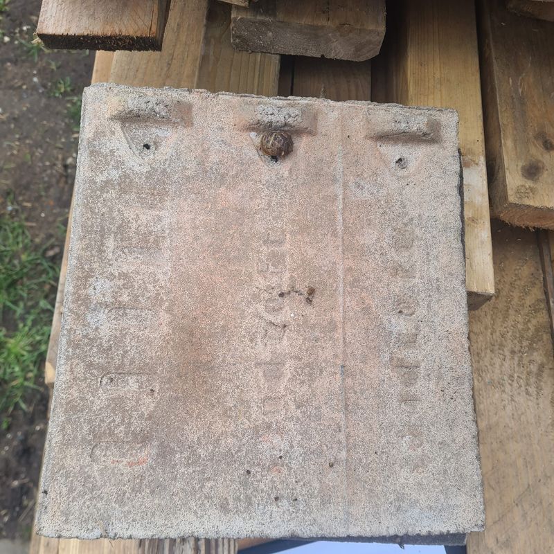 Sandtoff Roof Tiles 25 x 27cm