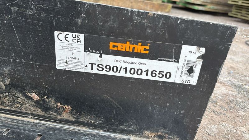 TS90/100/1650mm Lintel