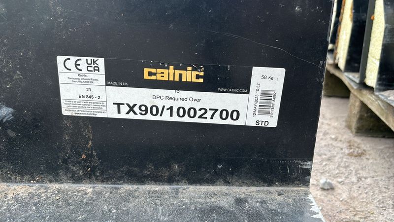 TX90/100/ 2700mm Lintel