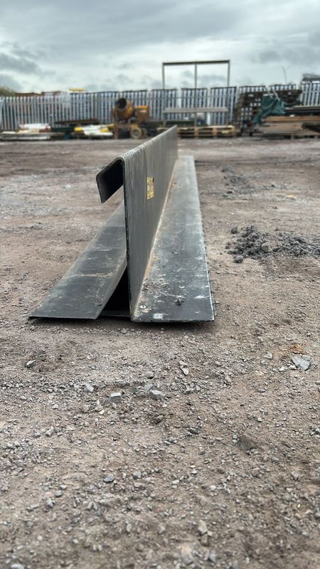 Combat 50/130/ 2700mm Lintel