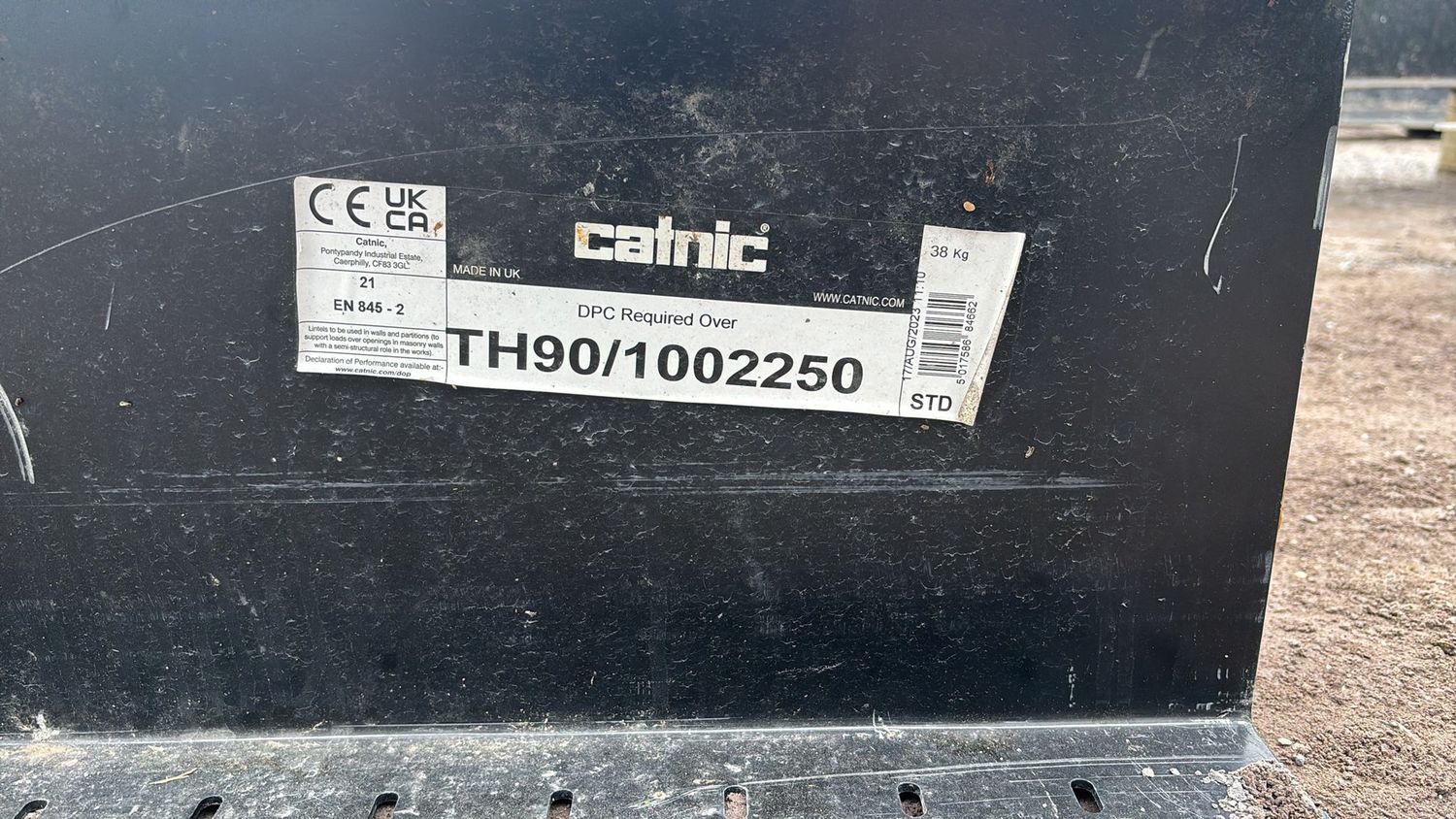 TH90/100/ 2250mm Lintel