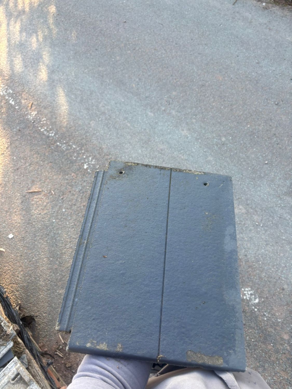 Reclaimed Grey Roof Tiles (41x33)