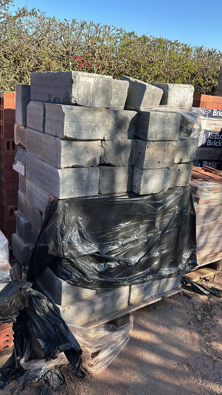 Trench Block Thermalite (440x215x300mm)