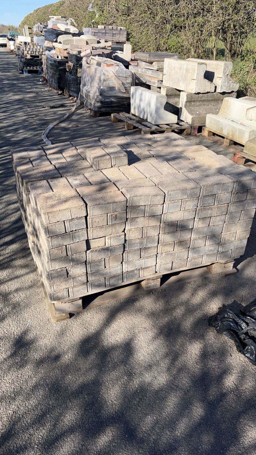 Reclaimed Pavers (466 Pavers)