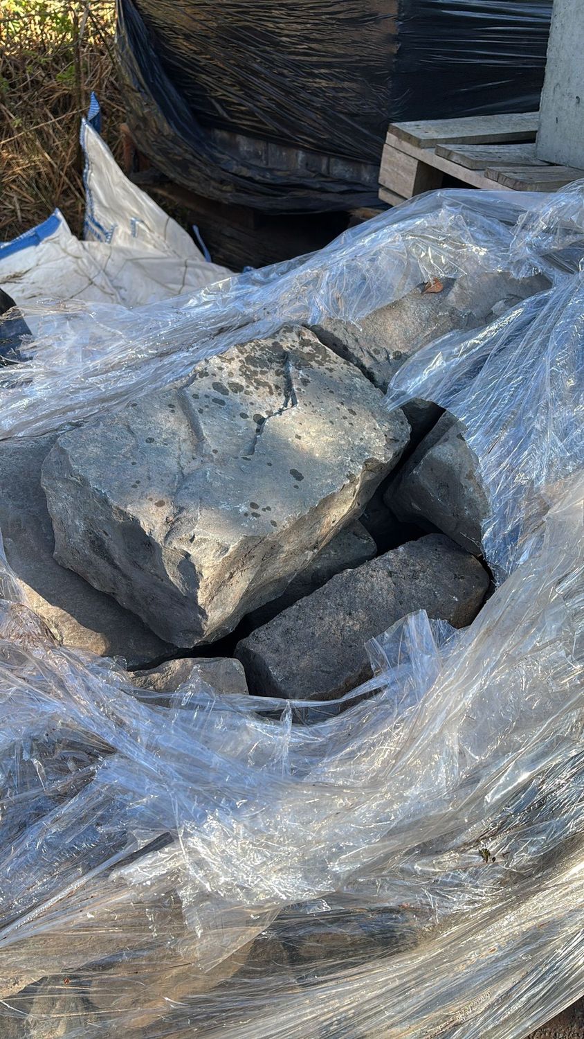 Granite Sett Liverpool Docks Medium Size (Pallet of 30)