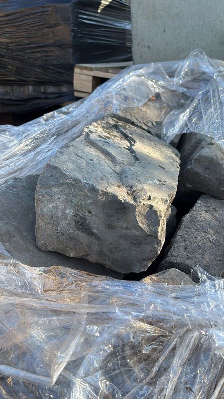 Granite Sett Liverpool Docks Medium Size (Pallet of 30)