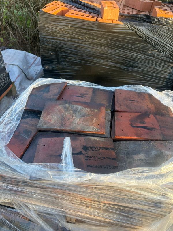Reclaimed Rosemary Roof Tile 26 x 17