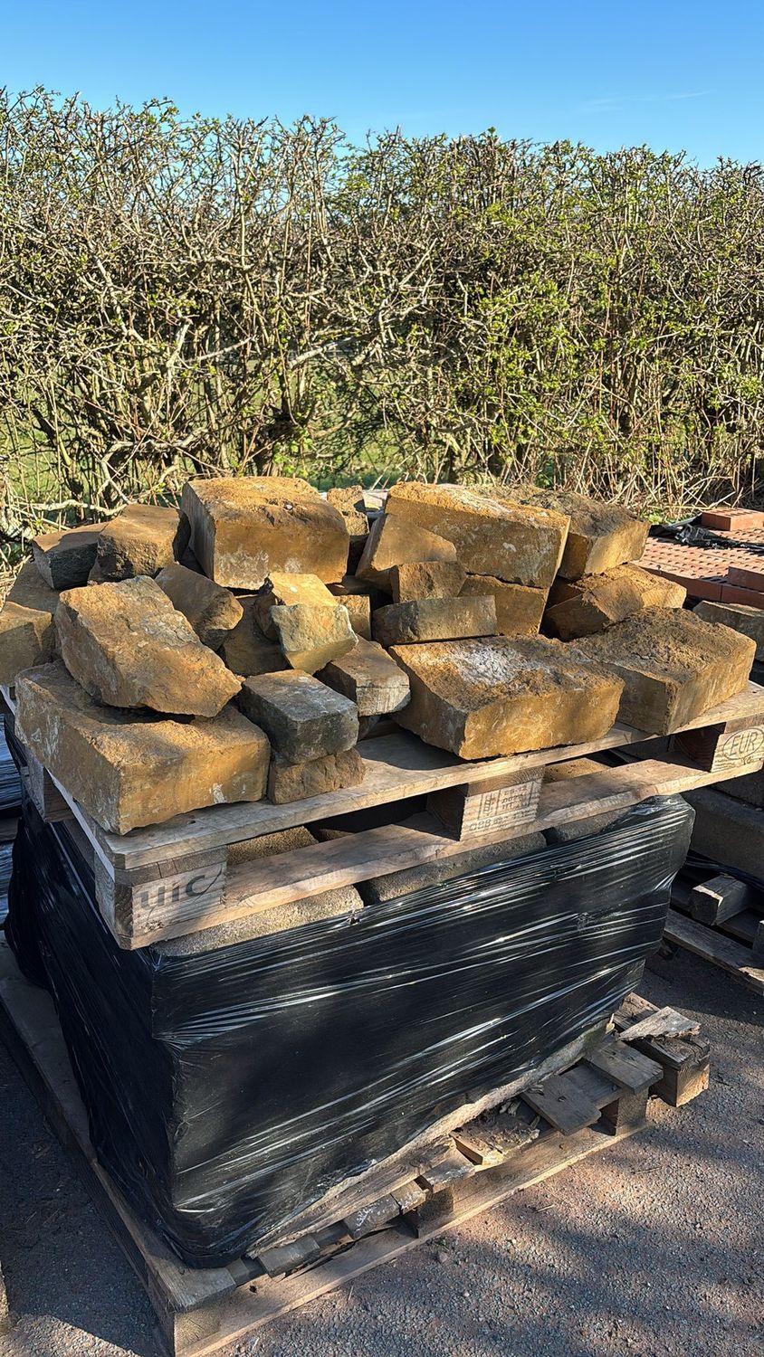 Walling Stones (Mixed Sizes)