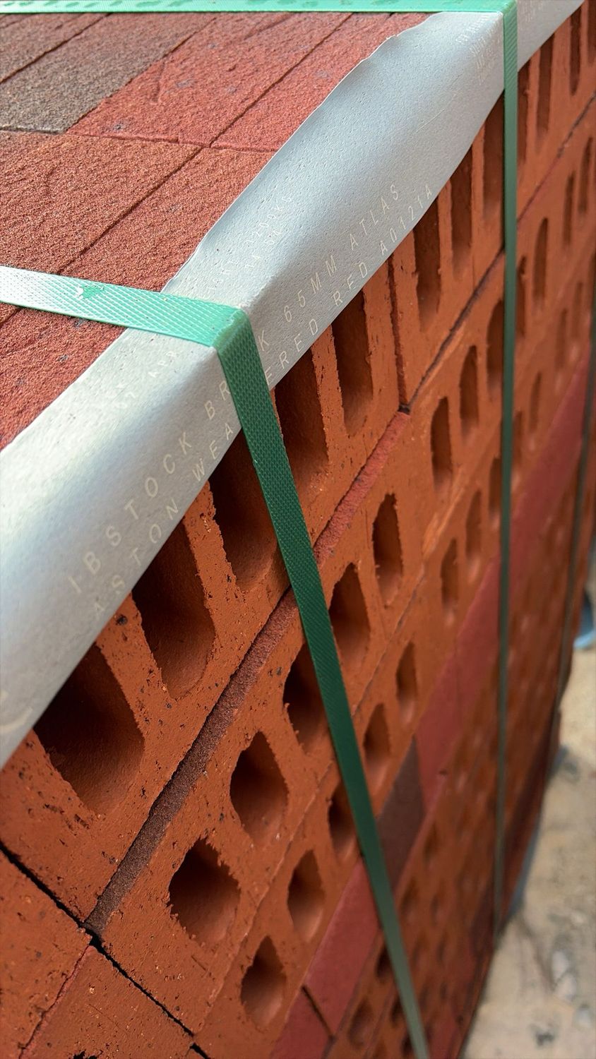 Ibstock Aston Weathered Red Wirecut Facing Bricks (Pack of 552) A0121A