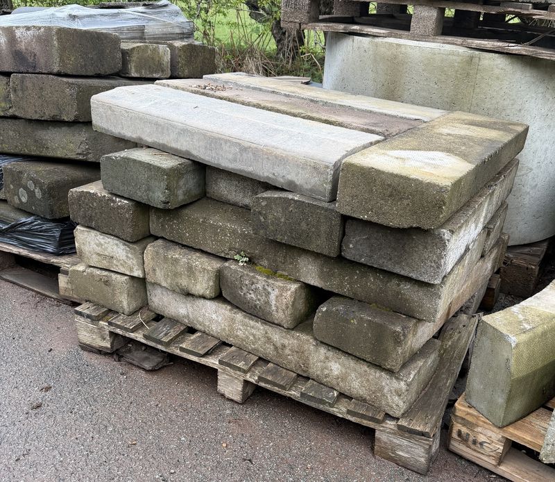Old Reclaimed Kerbs ( 900 x 250 x 120mm)