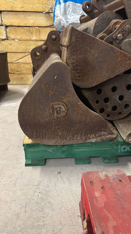 Digger Bucket ( 42.5mm x 35mm)