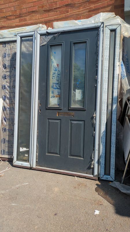 Grey Composite  Door With Side Panels (1560 x 2095mm)