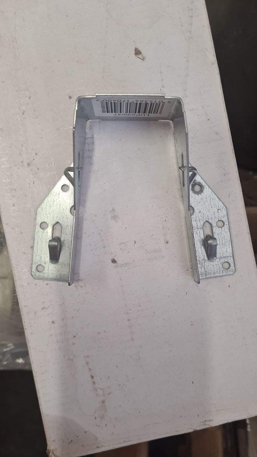 Joist Hanger Small (3.8 x 4.7inch)