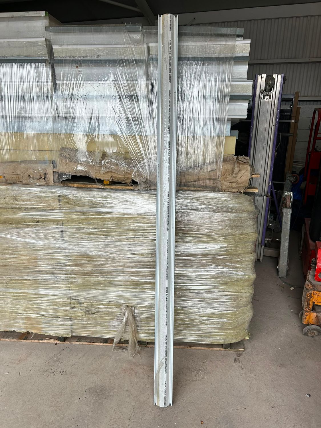 Insulated Strip (2.1m x 100mm)
