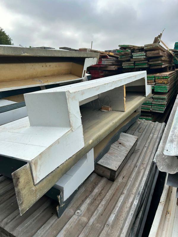 Insulated GRP Flat Bay Window Roof (2.7m x 400mm)