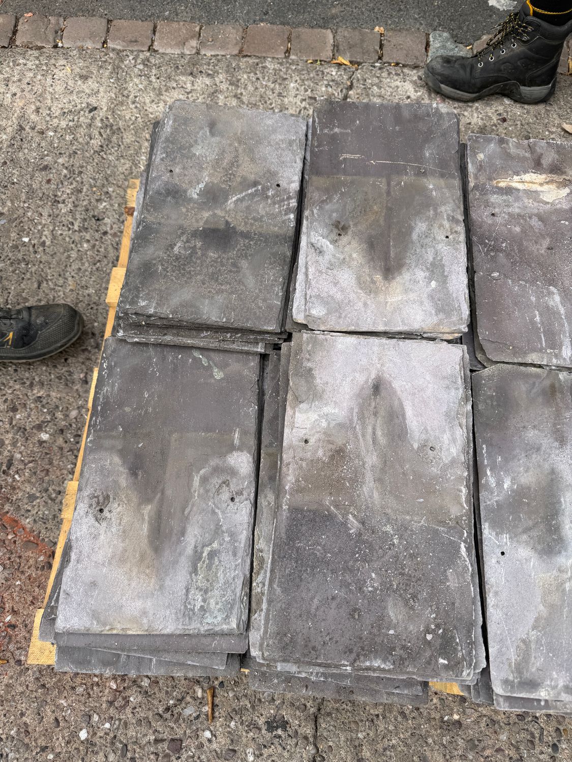Reclaimed slate 205 x 360mm
