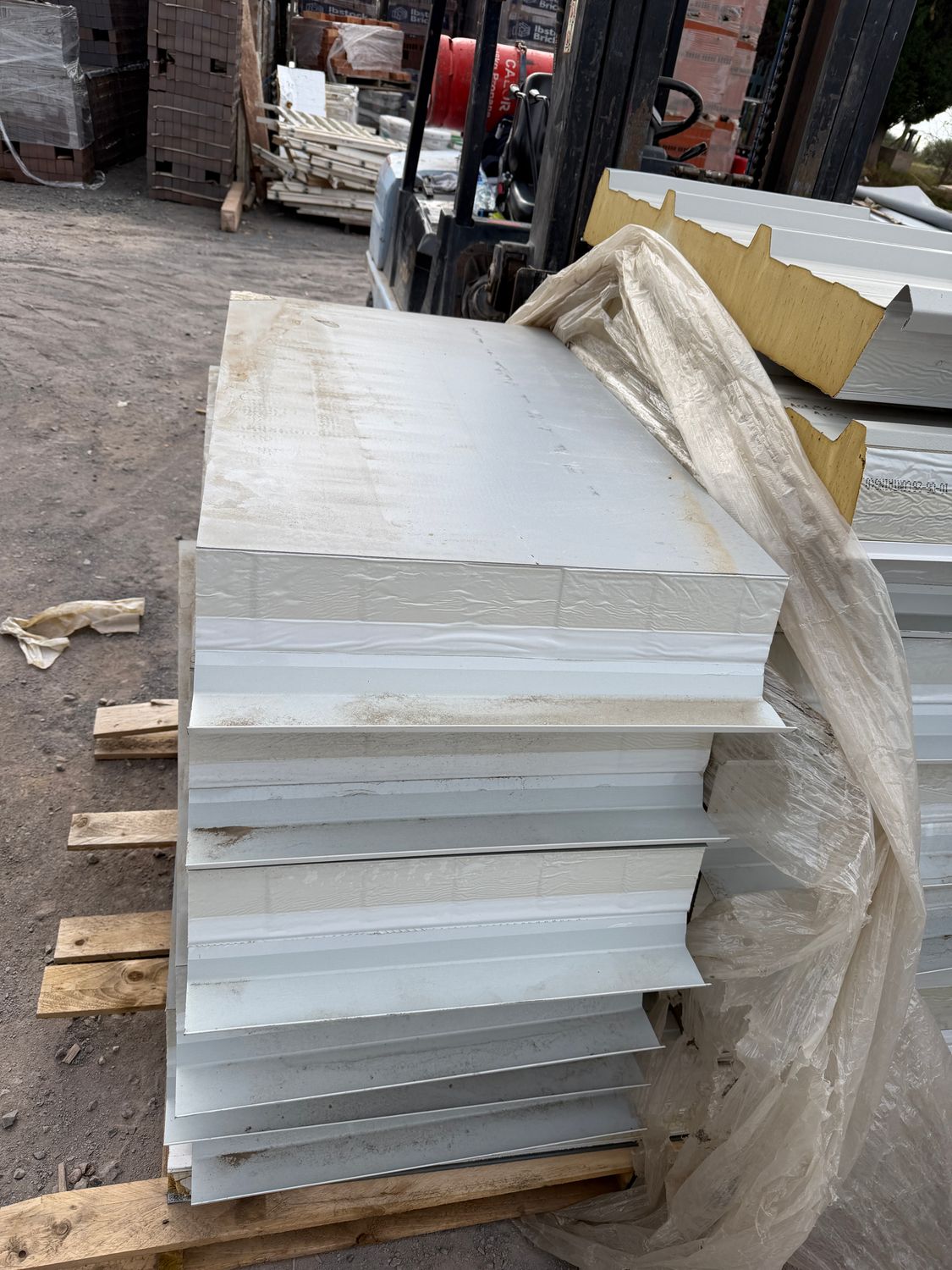 Insulated Corrugated Panels 1000 x 540 x 70mm