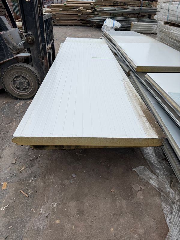 Insulated Panels 1000 x 5200 x 100mm