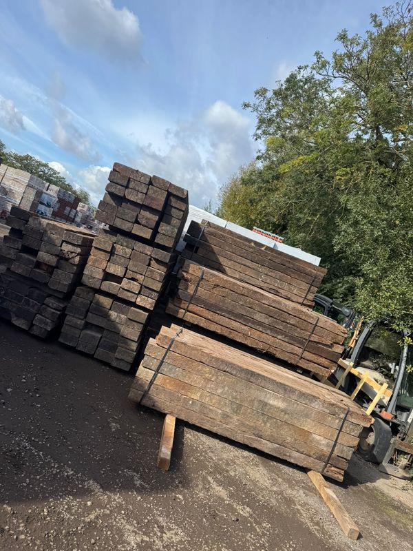 Old railway Sleepers (200 x 100 x 2.5m)